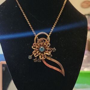 Elegant Gold and Blue Floral Pendant Necklace